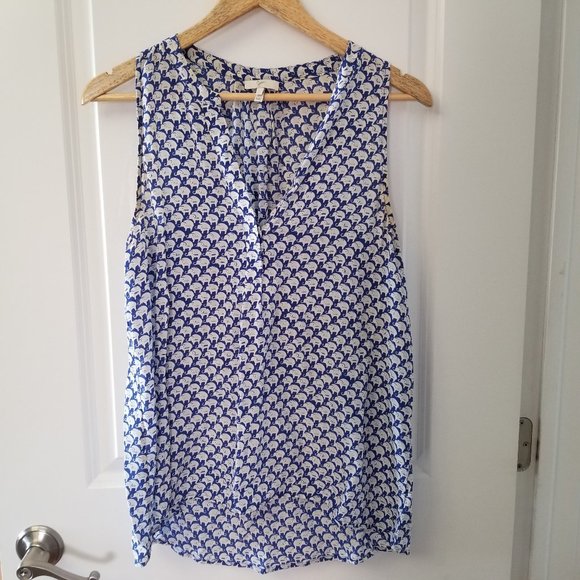 Joie Blue & White Silk Elephant Top Size Large - Picture 3 of 10